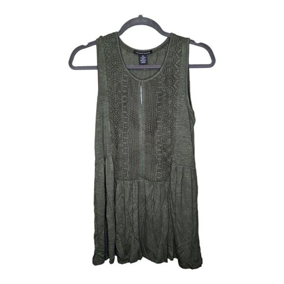 Chelsea & Theodore Sleeveless Blouse - Picture 1 of 5